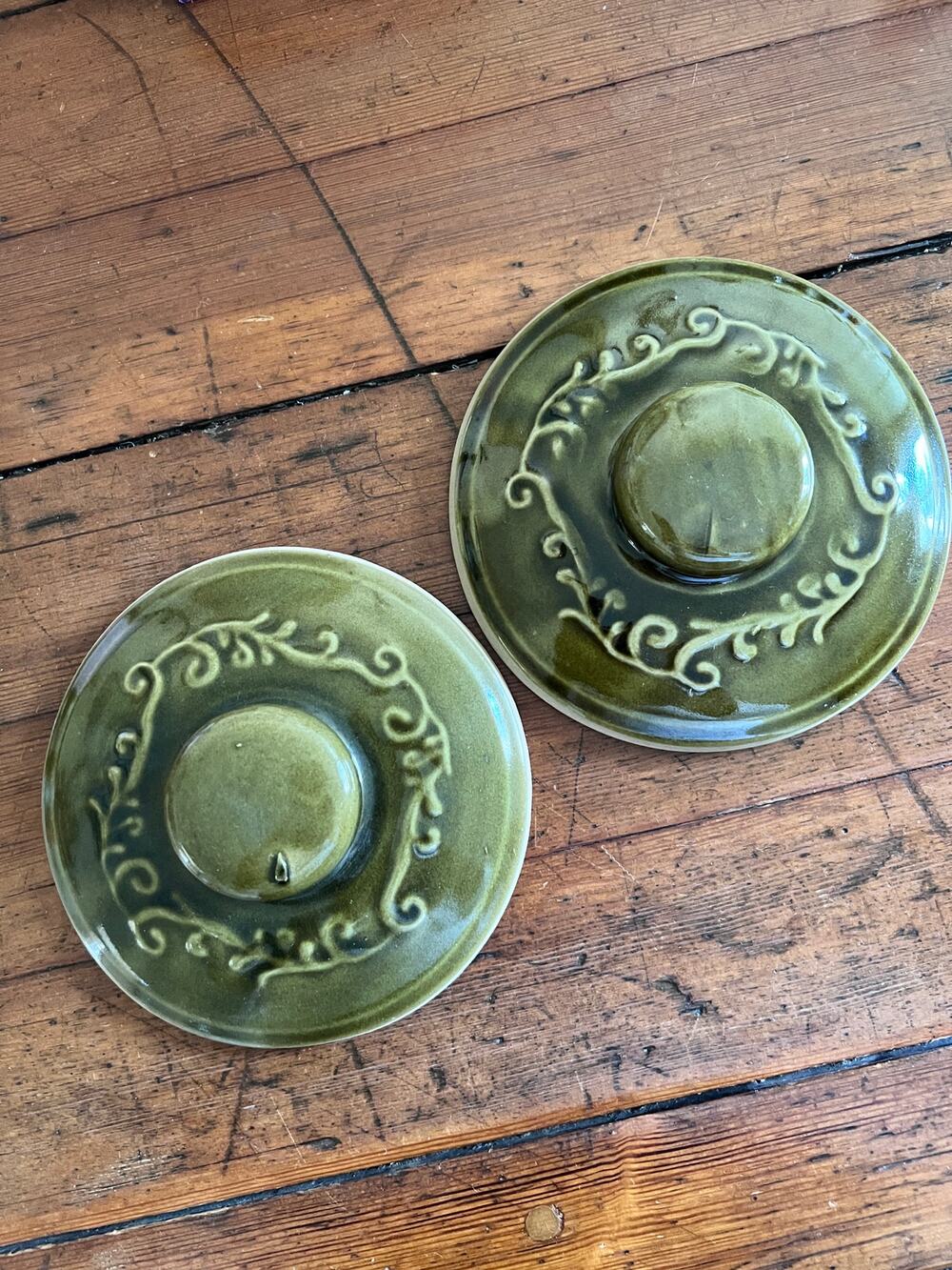 Western Stoneware Co, Lid only Vintage 1970s Monmouth ceramic.